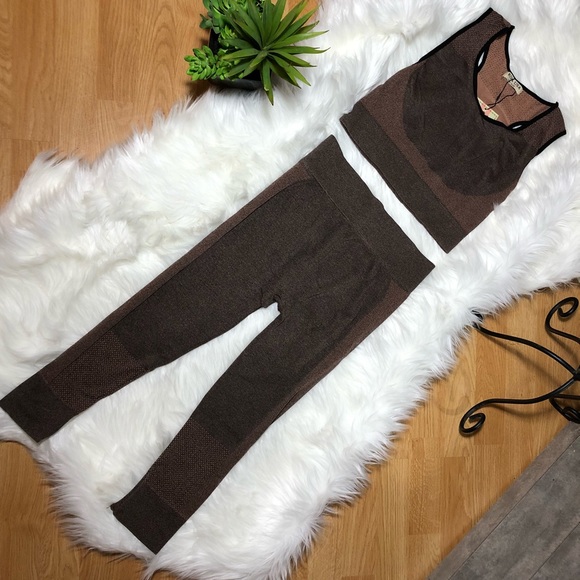 🦉Sammy workout pants and crop🦉 - Picture 3 of 6